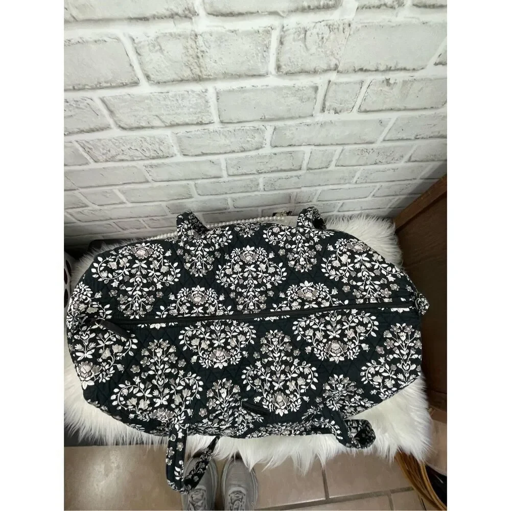 Vera Bradley Large Traveler Duffel Chandelier Noir Black Floral Retired